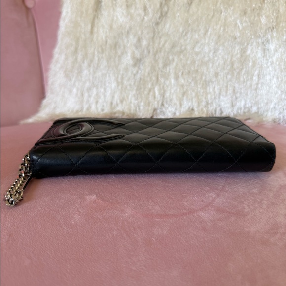 💯 Auth CHANEL CAMBON Black Quilted Zip-Around Wallet with Hot Pink Interior - Picture 6 of 16